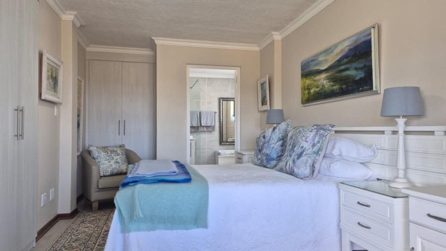 2 Bedroom Property for Sale in Stilbaai Wes Western Cape